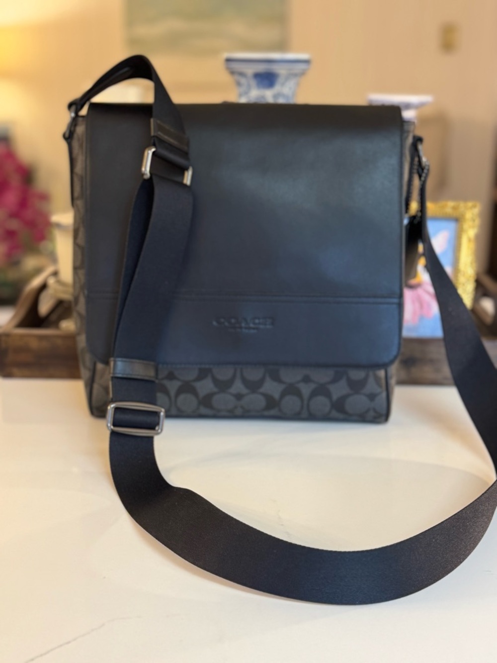 NWT COACH HOUSTON MESSENGER BAG!